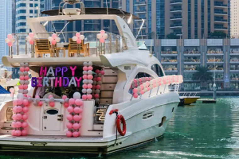 Cumpleaños en yate en Lima